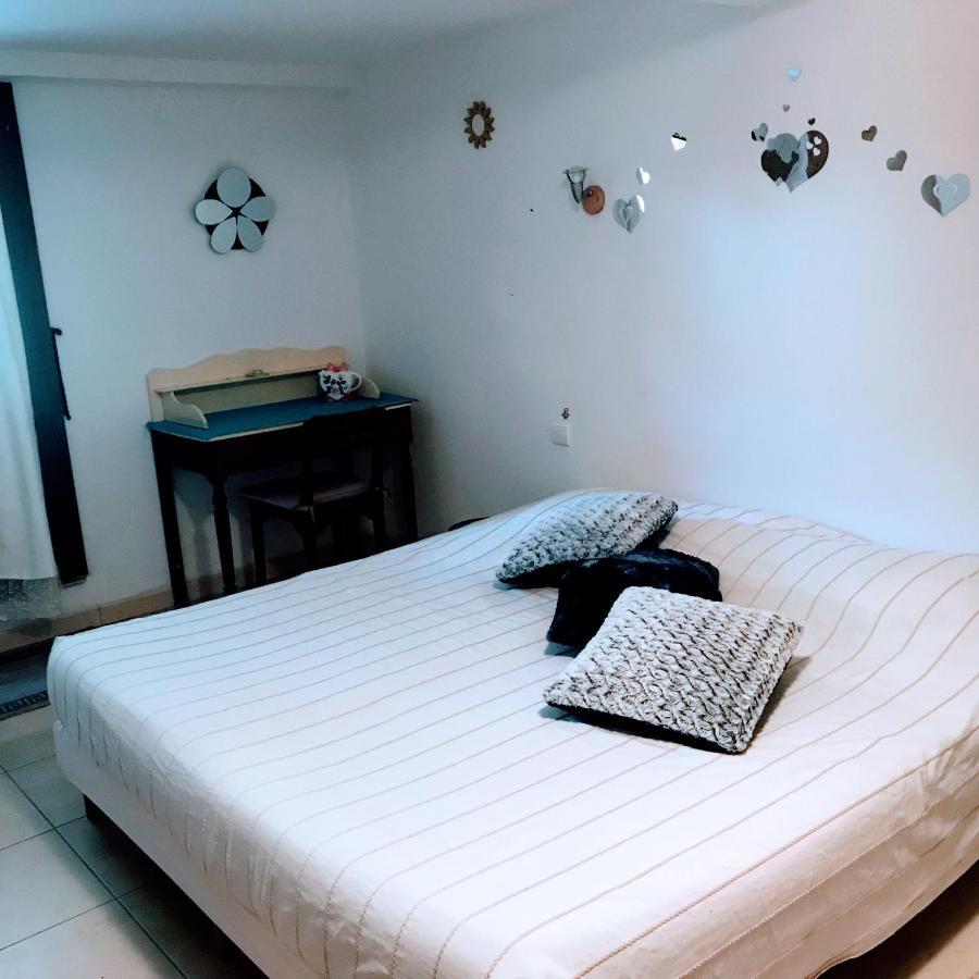 Chambre Et Salle De Bain Prive S'Ouvrant Sur Terrasse, Jardin Et Cuisine D'Ete Quillan Exteriör bild